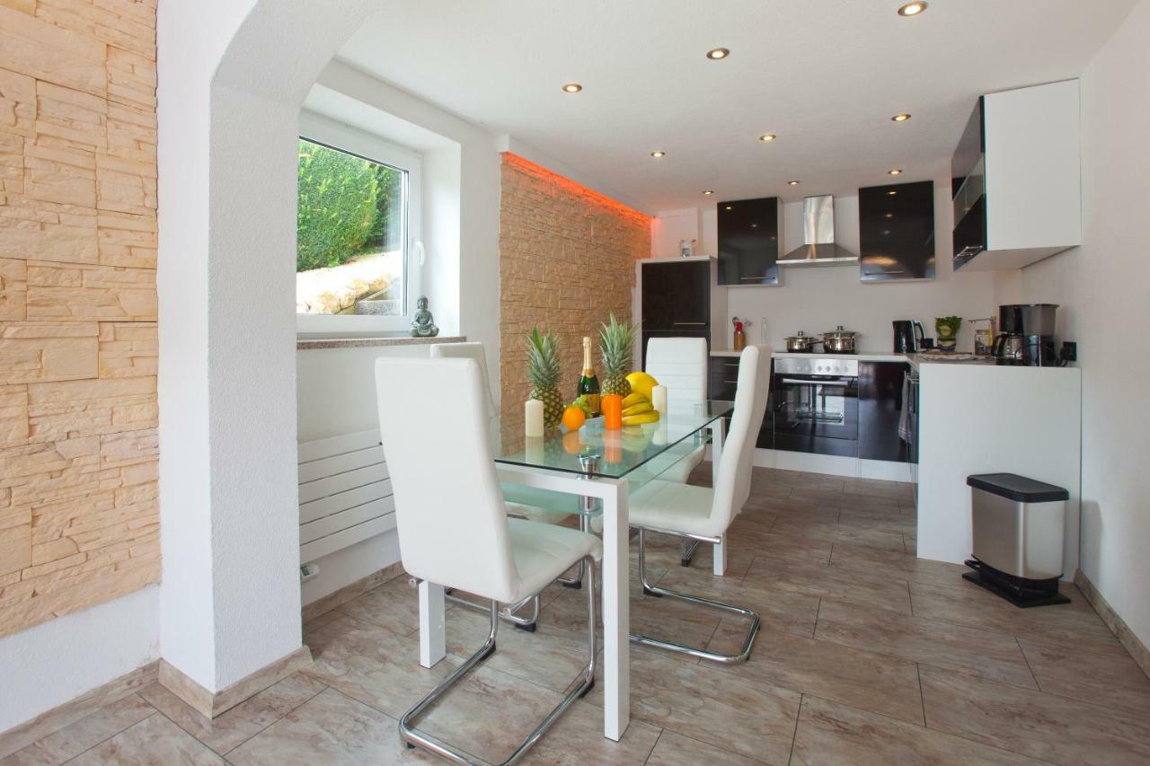 Residenz Cheval Messe FN Villa Ravensburg Buitenkant foto
